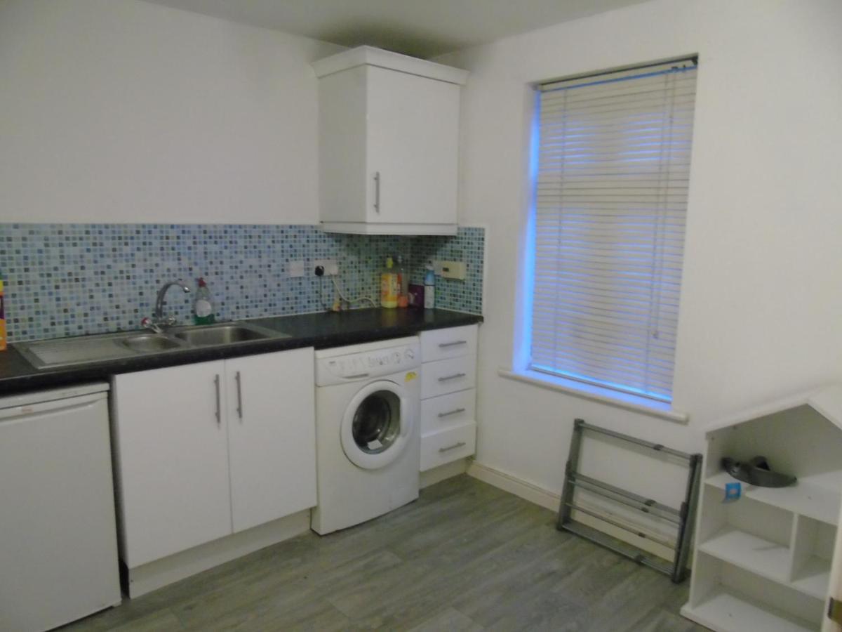 Guest house Swinton Manchester