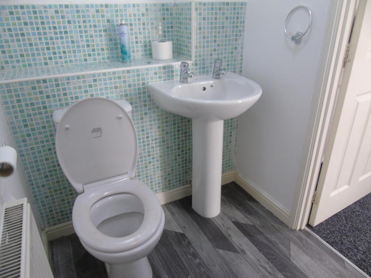 Guest house Swinton Manchester